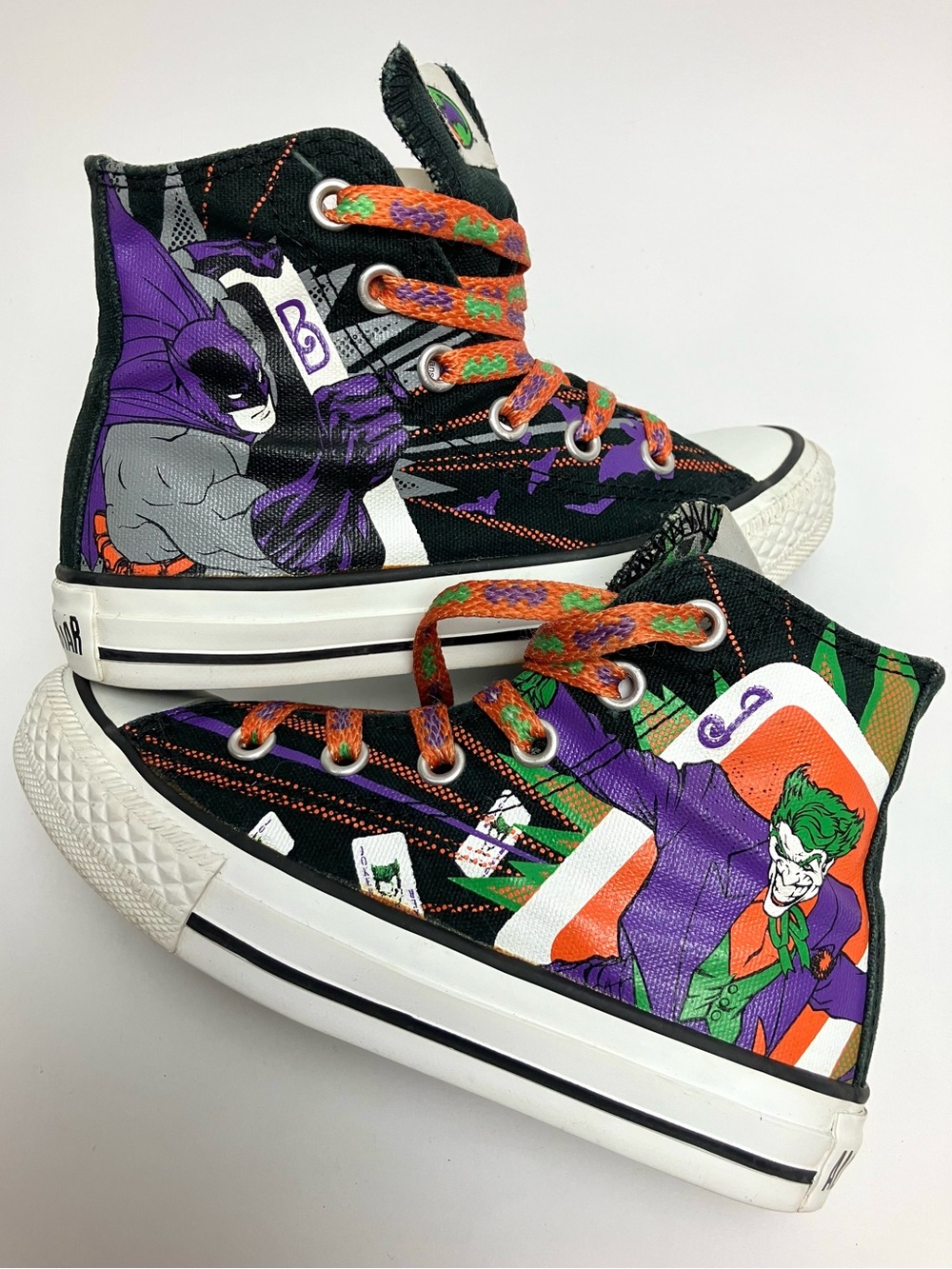 DC Comics x Converse Youth Size US11 Batman vs Joker High Hi Top Kids Shoes 2012